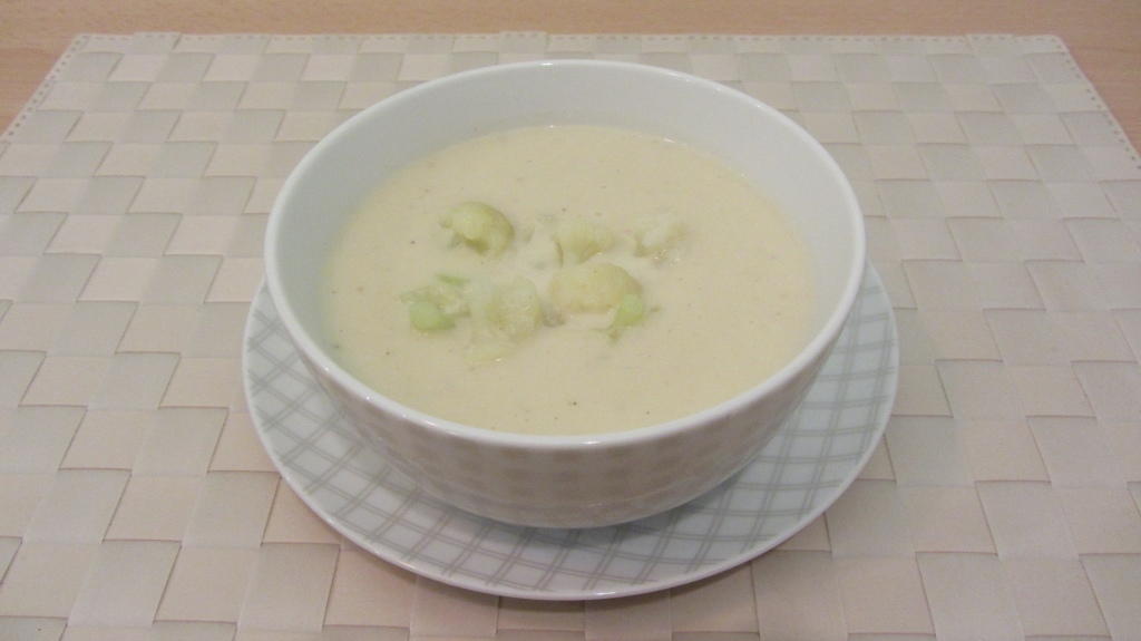 Krémová květáková polévka